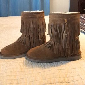 Size 7 KOOLABURRA by UGG